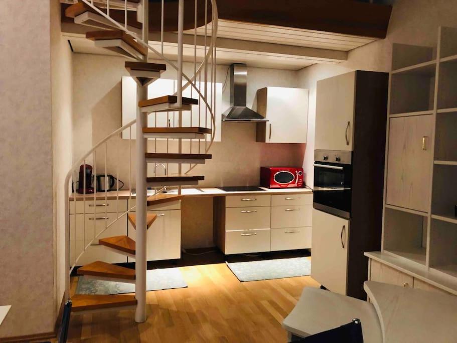 Grosse, Helle Wohnung Fuer Bis Zu 6 Personen Weinheim Exteriér fotografie