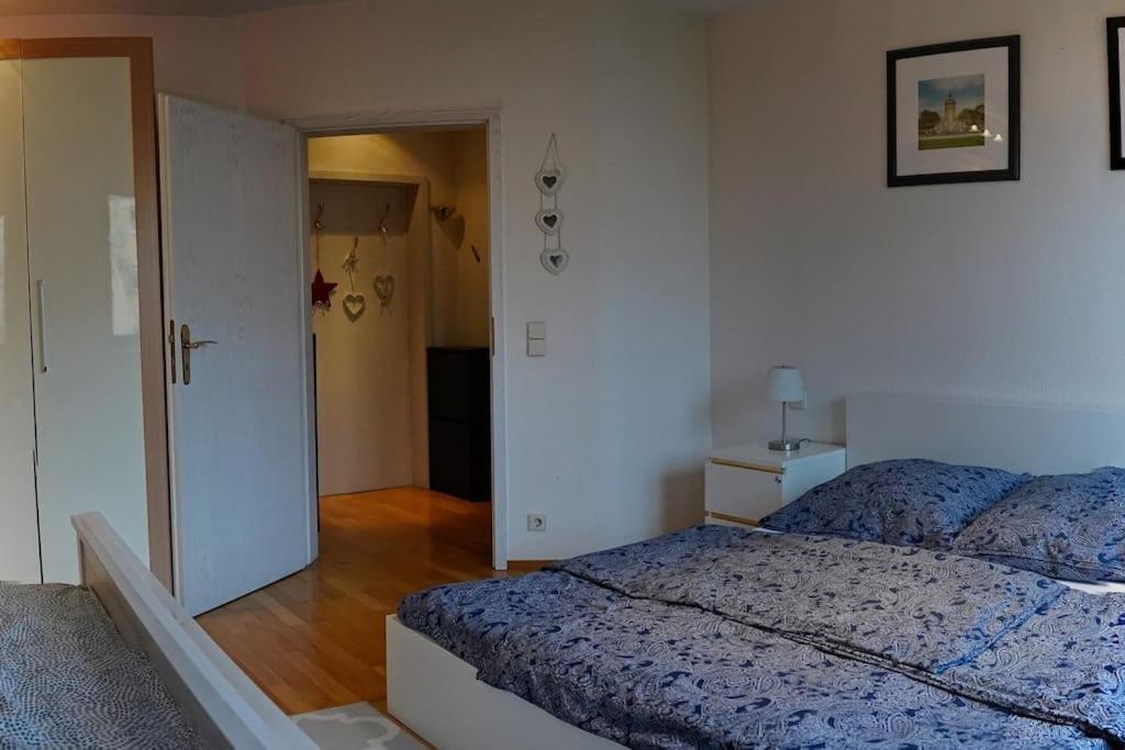 Grosse, Helle Wohnung Fuer Bis Zu 6 Personen Weinheim Exteriér fotografie