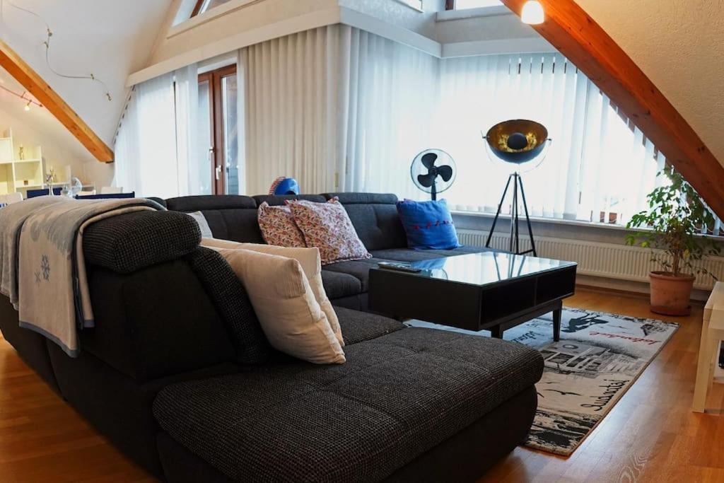 Grosse, Helle Wohnung Fuer Bis Zu 6 Personen Weinheim Exteriér fotografie